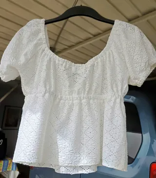Blusa corta Lefties calada blanca Talla S