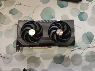 Tarjeta Gráfica Sapphire RX 9060 XT 16GB NUEVA