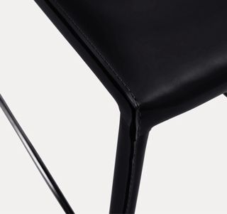 Taburete alto de piel negro Corte Inglés