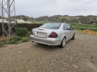 Mercedes-Benz Clase E 2005
