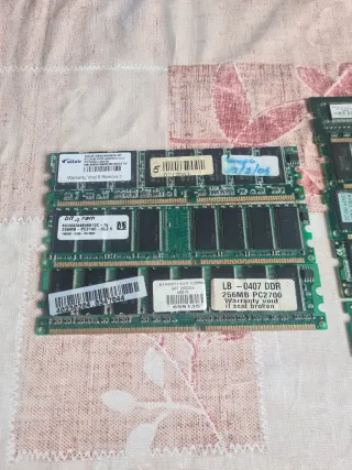 Funcionan perfectamente. Memorias RAM DDR PC2700 P