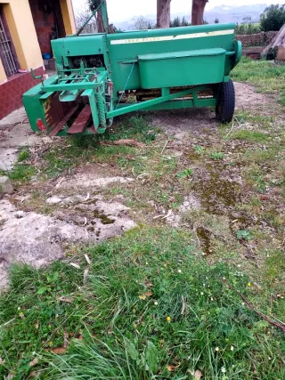Empacadora John Deere 342