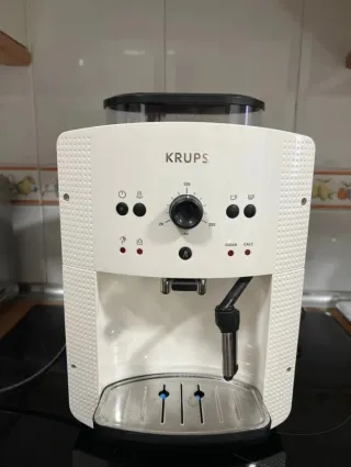 Solo hoy!!!!!! 75 euros!!! Cafetera Krups Roma Sup