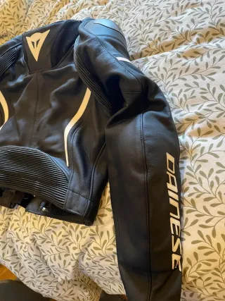 Mono Dainese 2 piezas mujer