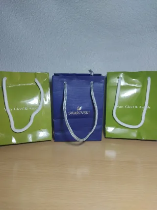 Bolsas de regalo Swarovski y Van Cleef & Arpels
