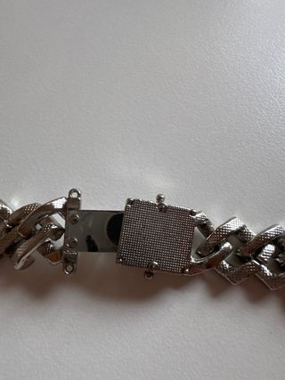 Cadena cubana plateada