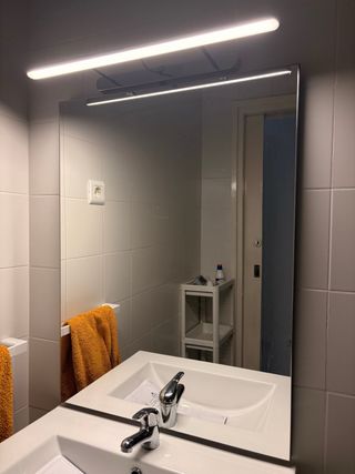 Espejo de baño con luz LED