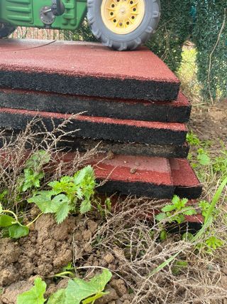 Suelo de caucho grueso y resistente