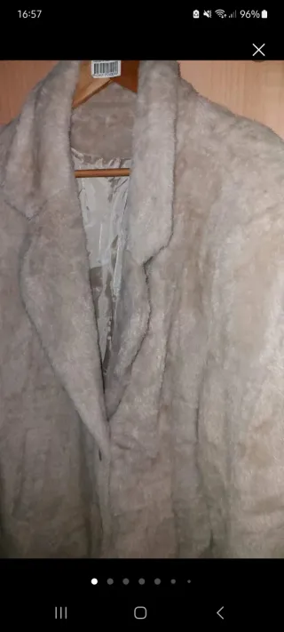 2 abrigos juntos 37 ers