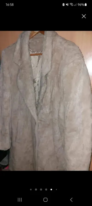 2 abrigos juntos 37 ers