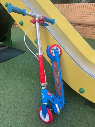 Patinete Oxelo azul y rojo