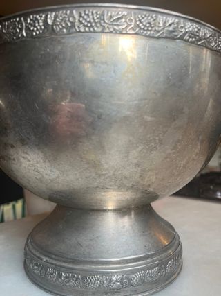 Ciotola da punch vintage in argento con bicchieri e cucchiaio