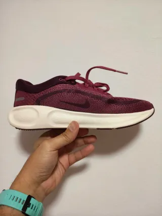 T38 Nike Stellar Ride rojas