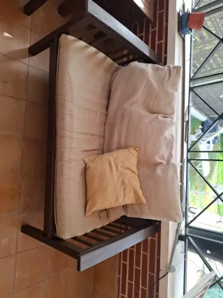 Mesa  Sillas banco dos sillones y 2 mesas de Jardí