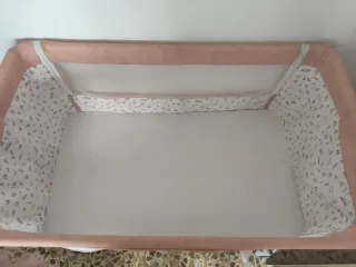 Minicuna bebé rosa