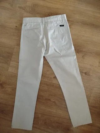 Pantalón Hackett niños beige. Talla 9-10 años