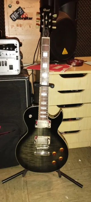 Guitarra Eléctrica Cort CR250