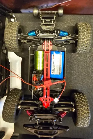 Coche teledirigido JJRC Q130