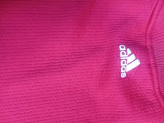 Sudadera Adidas Roja .Talla10-11 años