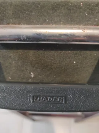 Maleta vintage coleccionista verde