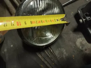 Focos para moto redondo antiguo y cuadrado moderno