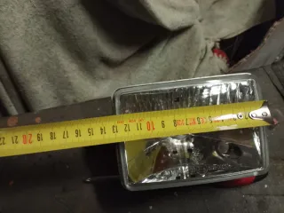 Focos para moto redondo antiguo y cuadrado moderno