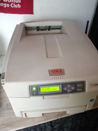 Impresora Oki C5650.
