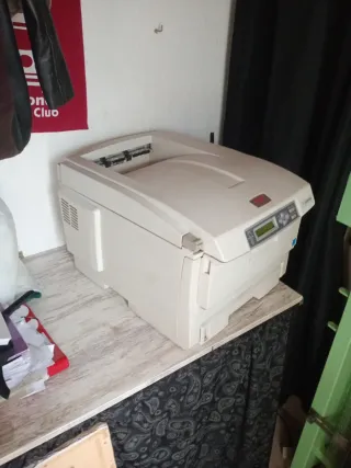 Impresora Oki C5650.