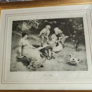 Stampa con cornice dorata