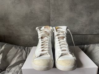 Nike Blazer Mid '77 Verde y Blanco