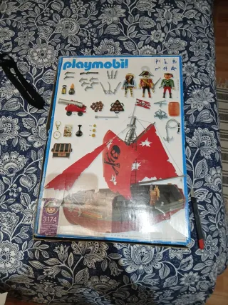 Barco Pirata Playmobil 3174 y coche cazafantasmas