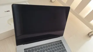 MacBook Pro 15 Touch Bar 2016