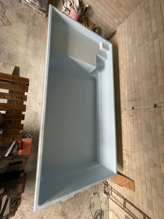 Piscina Poliéster Modelo Maldivas