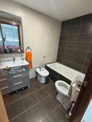 Se alquila piso y garaje  Paterna C\Puig M.Rosari