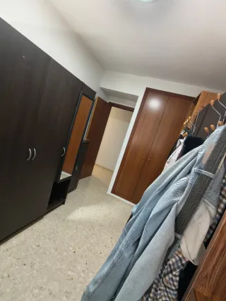 Se alquila piso y garaje  Paterna C\Puig M.Rosari