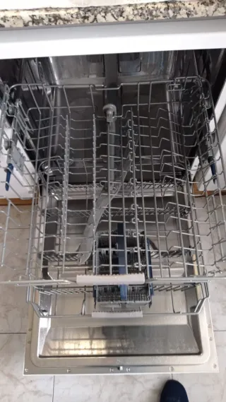 Lavavajillas Samsung 8 meses