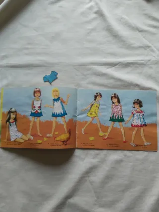 Album Figuras Niña Coleccion Moda 75 Fleer