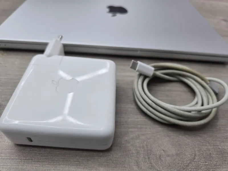 MacBook Pro M1-PRO 16GB 512GB retina Plata afbeelding 8
