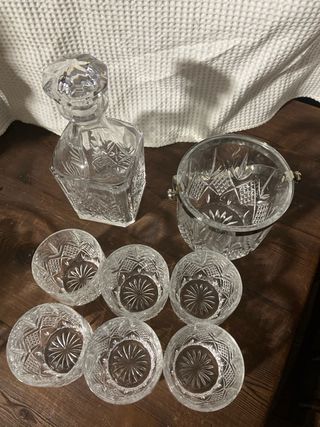 Juego de licor: Botella, 6 vasos y cubitera