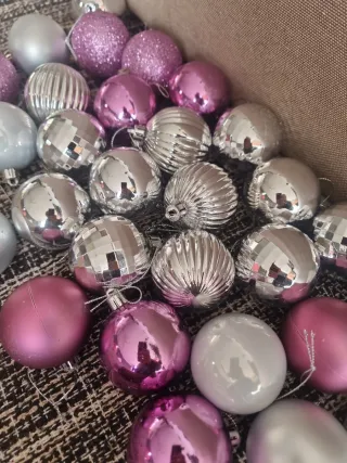 30 Bolas Navidad Rosas y Plateadas