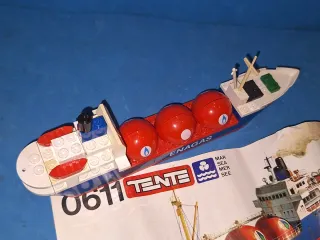 Tente Exin 0611 buque metanero  en caja e instrucc