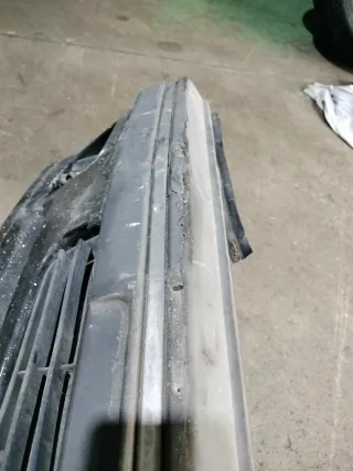 PARACHOQUE DELANTERO RENAULT 205 GTI