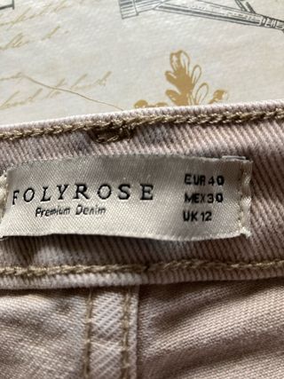 Pantalón ancho beige talla 40 camiseta de regalo