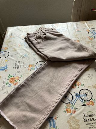 Pantalón ancho beige talla 40 camiseta de regalo