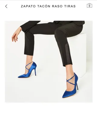 Zapatos de tacón Zara azul raso talla 35