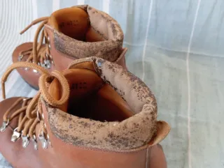 Botas de Montaña Clásicas Marrones