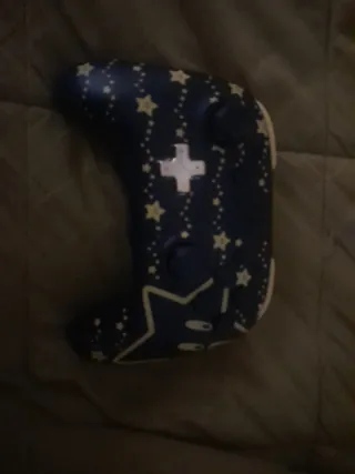 Mando Switch negro con estrellas