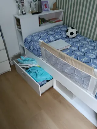 Cama nido juvenil azul y blanca