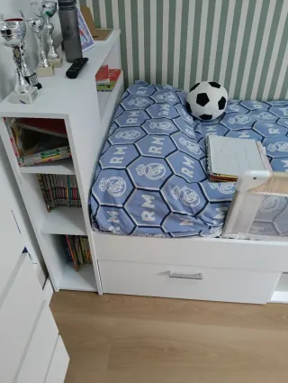 Cama nido juvenil azul y blanca