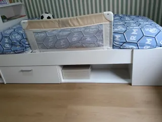 Cama nido juvenil azul y blanca